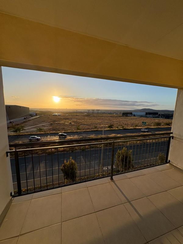To Let 1 Bedroom Property for Rent in Richwood Western Cape
